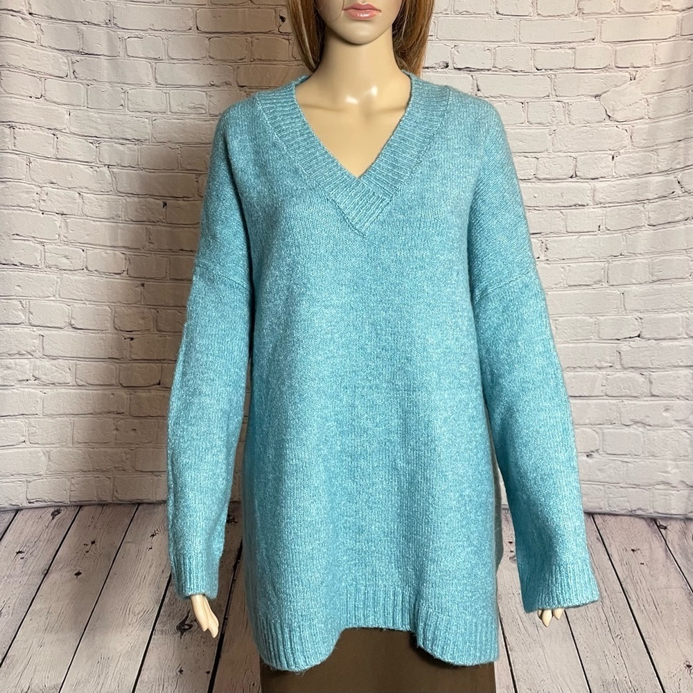 New Pull & Bear Blue V-Neck Drop Shoulder Sweater Size L